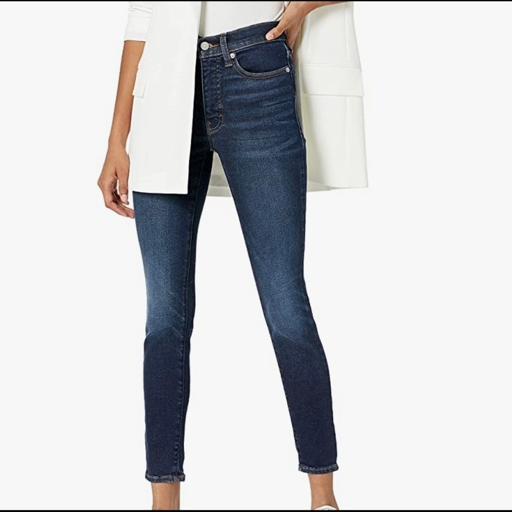 Lucky brand dark denim jeans size 6/28